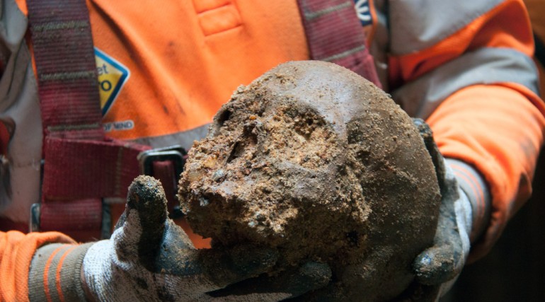 101952_Roman skull found at Liverpool Street ticket hall